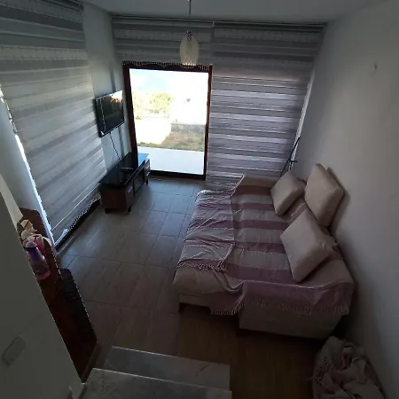 Deniz Manzarali Mustakil