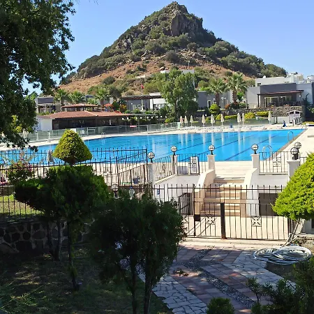 Deniz Manzarali Mustakil * Αλικαρνασσός